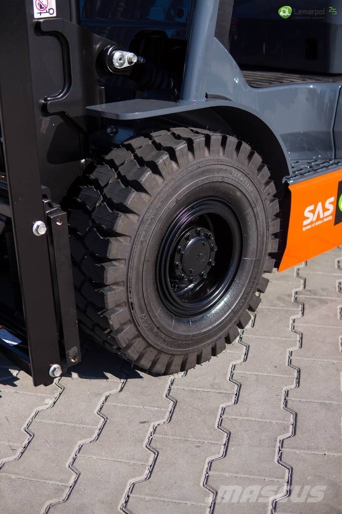 Toyota 8 FGF 15 LPG forklifts