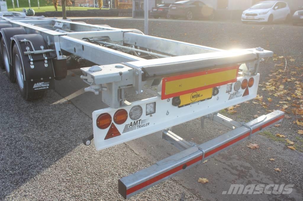 AMT CO310 3 akslet container chassis med udskud i bag Rimorchi portacontainer