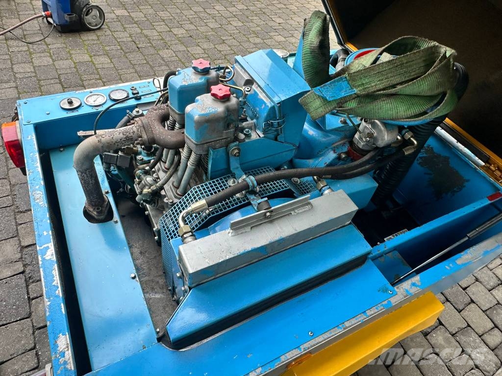 Jenbacher Werke Schraubenkompressor JW 200 Other trailers