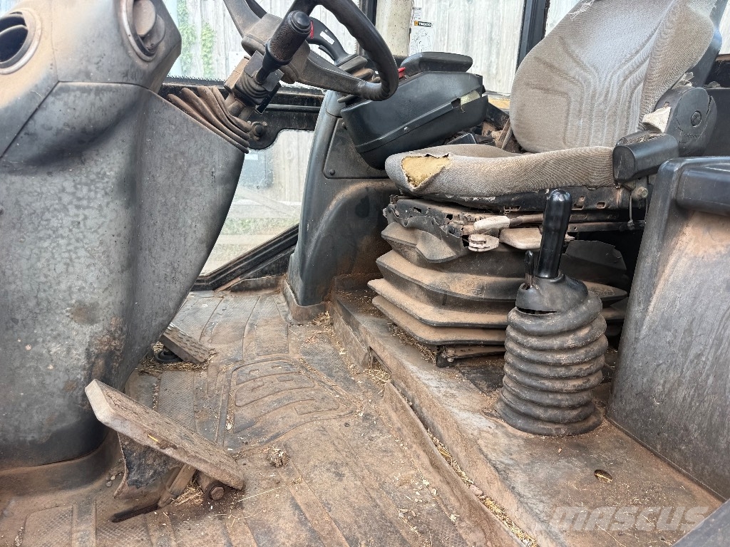 JCB TM 300 معدات مناولة لأغراض الزراعة