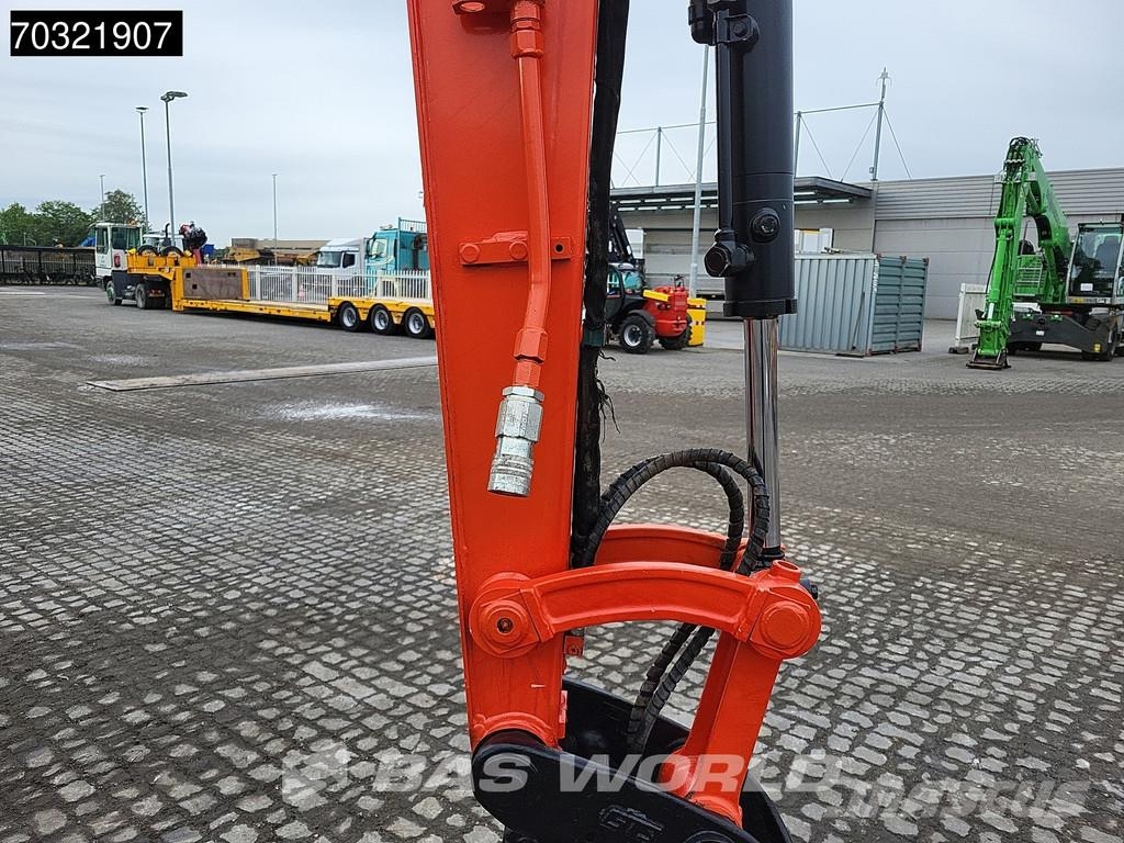 Kubota U50-5 Miniescavatori