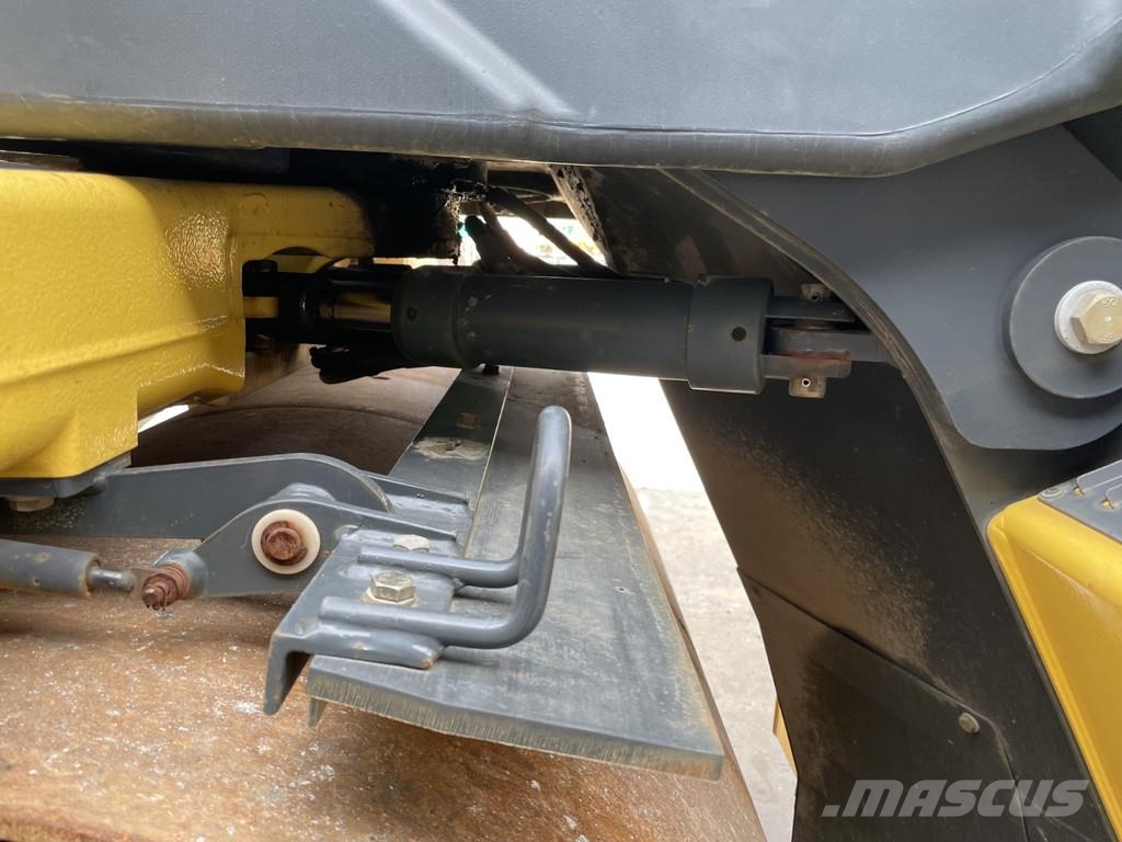 Bomag BW 154 AP-4V AM Çift tamburlu silindirler
