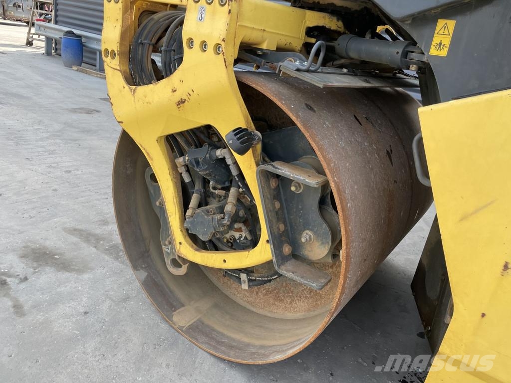 Bomag BW 154 AP-4V AM Çift tamburlu silindirler