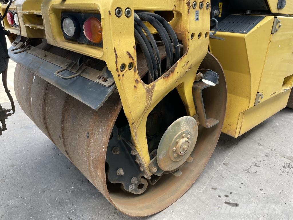 Bomag BW 154 AP-4V AM Çift tamburlu silindirler