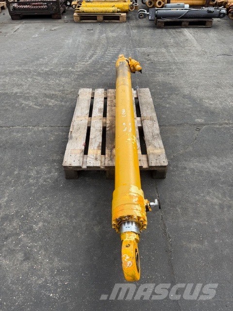 Sennebogen S 613 M USE HYDRAULIC CYLINDER Accessoires et pièces pour grue