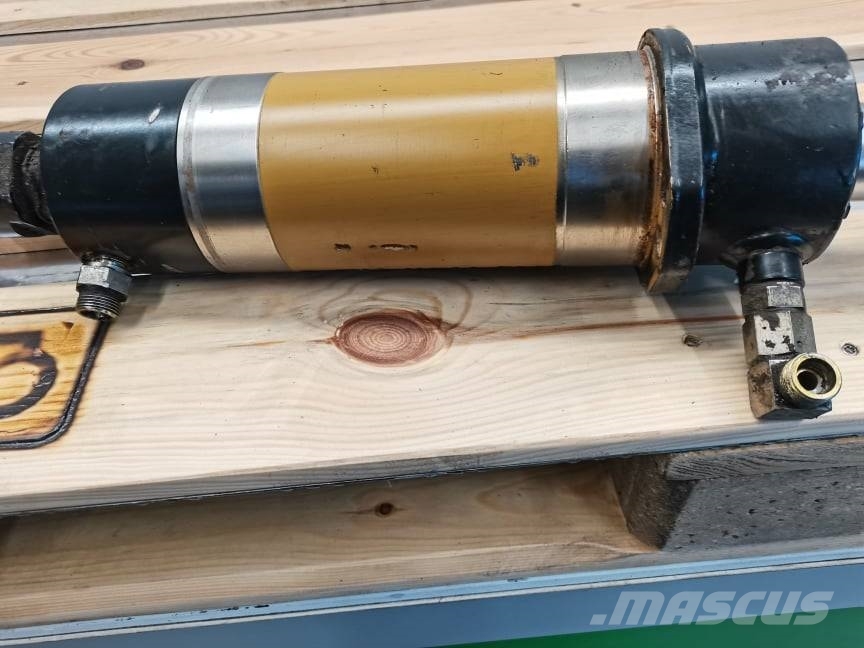 New Holland LM 435 piston turning Hydraulics