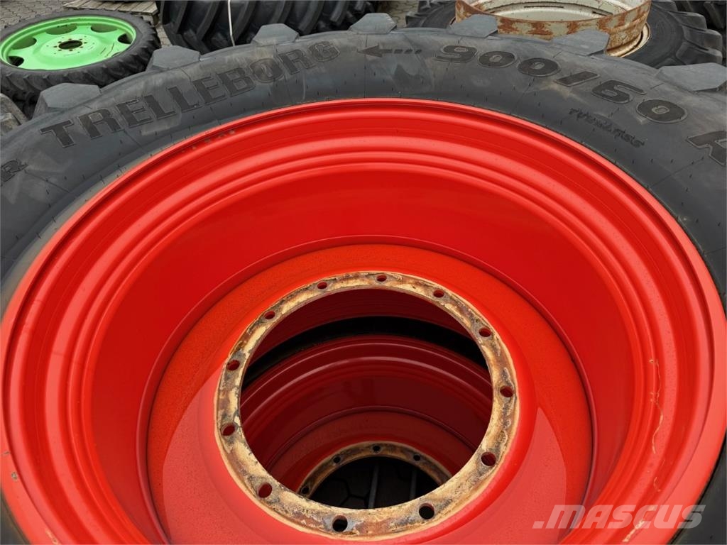 Trelleborg 4 x Räder 900/60R42 TM 900 Sonstige Landmaschinen