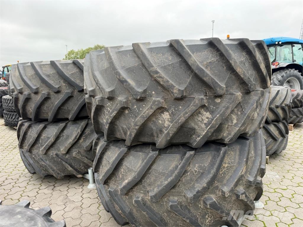 Trelleborg 4 x Räder 900/60R42 TM 900 Sonstige Landmaschinen