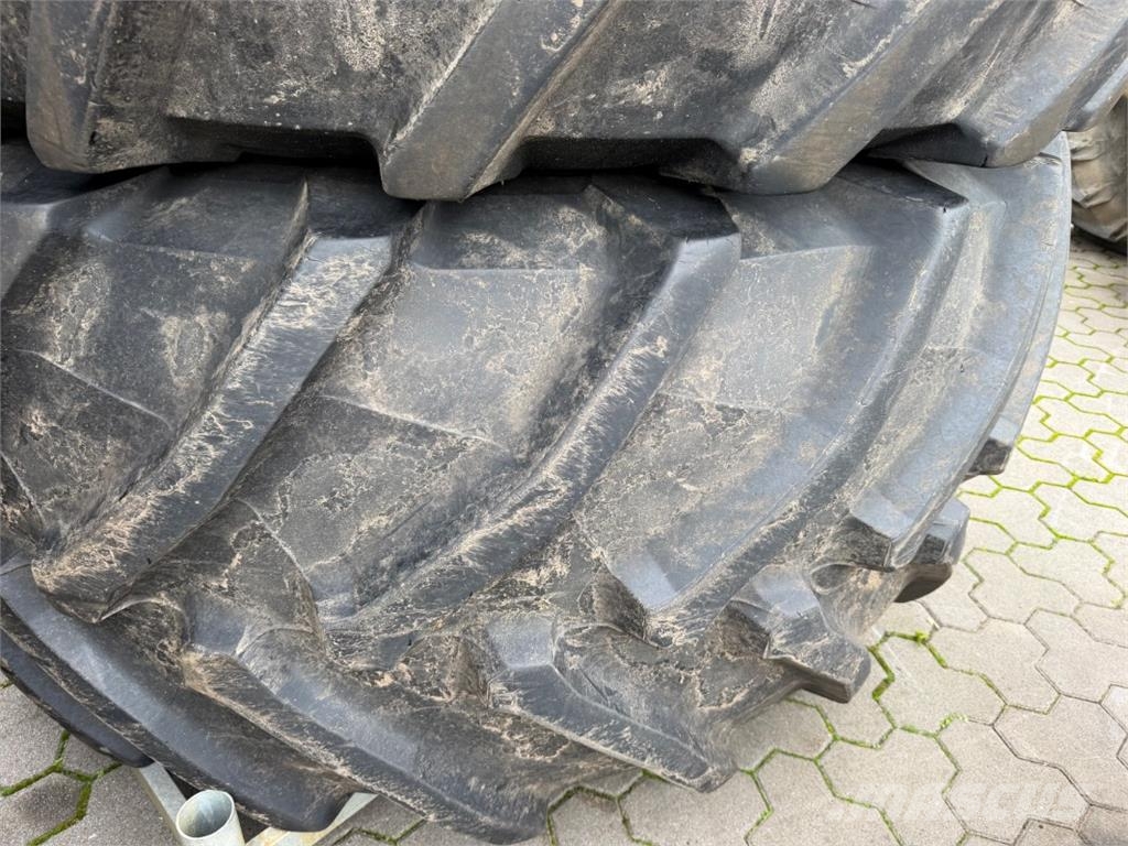 Trelleborg 4 x Räder 900/60R42 TM 900 Sonstige Landmaschinen