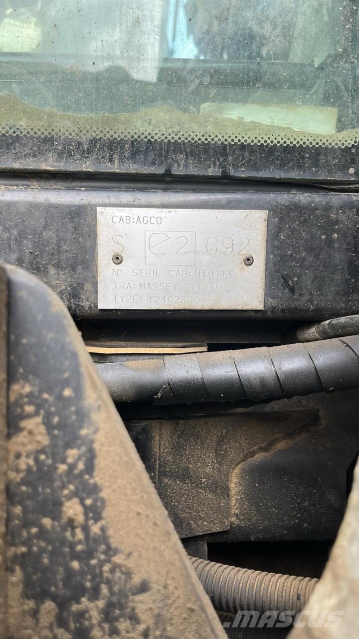 Massey Ferguson 8460 Dyna-VT الجرارات