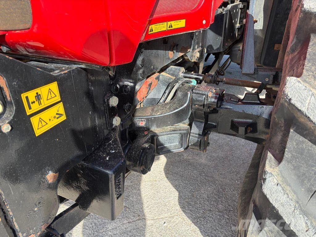 Massey Ferguson 8460 Dyna-VT Traktorit
