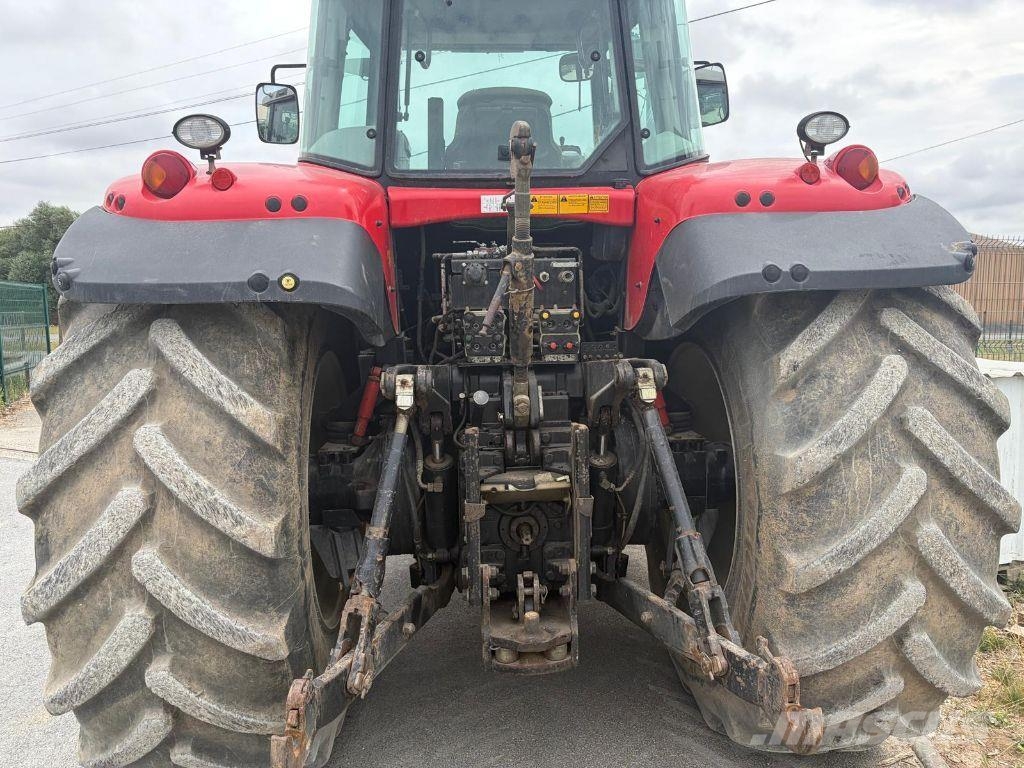 Massey Ferguson 8460 Dyna-VT الجرارات