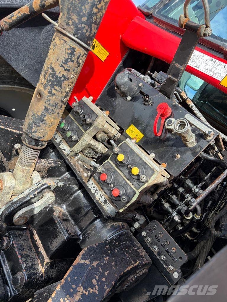 Massey Ferguson 8460 Dyna-VT Traktori