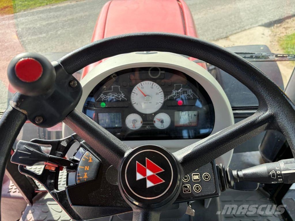 Massey Ferguson 8460 Dyna-VT Трактори
