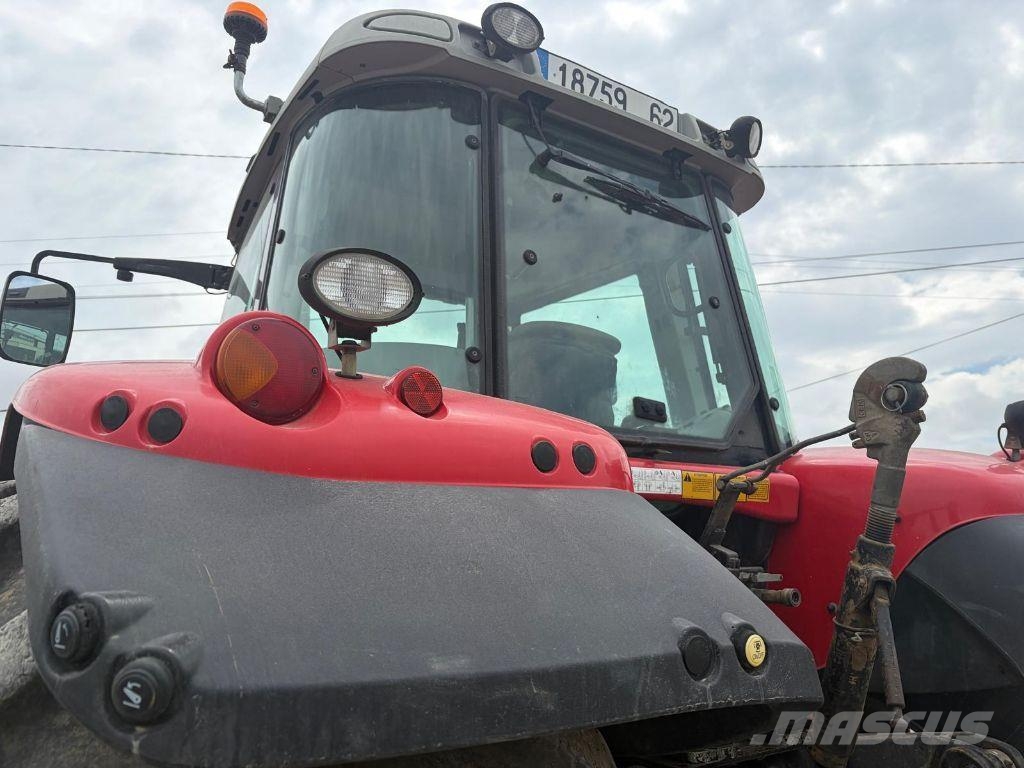 Massey Ferguson 8460 Dyna-VT الجرارات