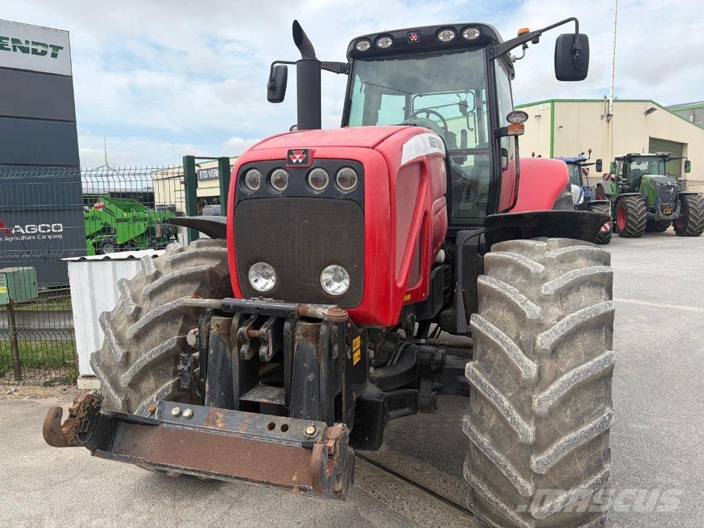 Massey Ferguson 8460 Dyna-VT الجرارات