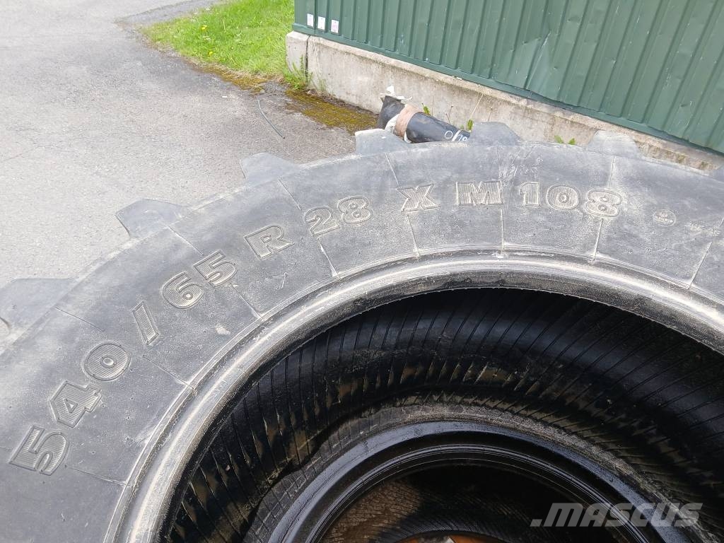 Michelin Däck 540/65 R28 الإطارات والعجلات والحافات