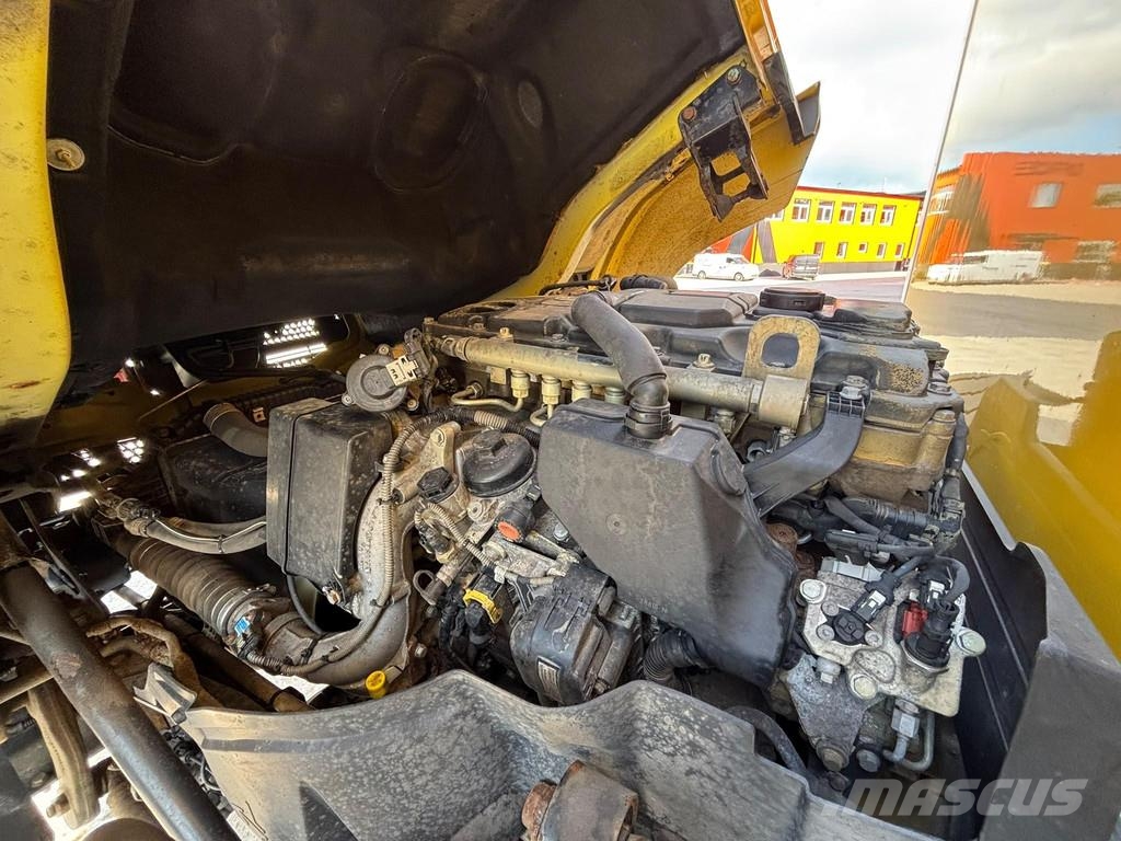 Mercedes-Benz Atego 1218 4x2 شاحنات ذات هيكل صندوقي