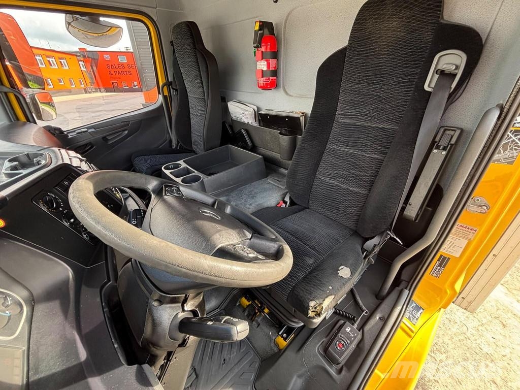 Mercedes-Benz Atego 1218 4x2 Furgoonautod