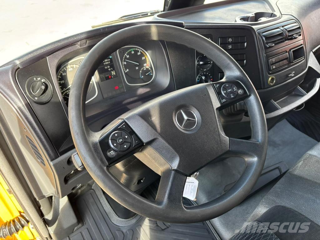Mercedes-Benz Atego 1218 4x2 شاحنات ذات هيكل صندوقي