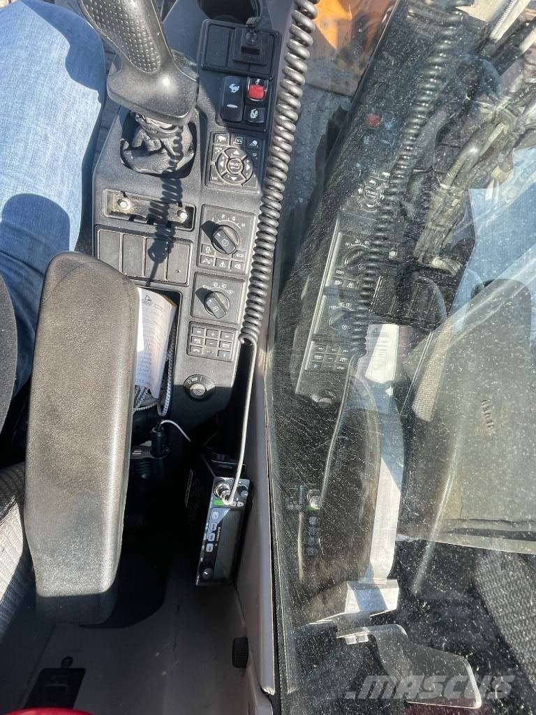 Volvo ECR235EL 履带挖掘机