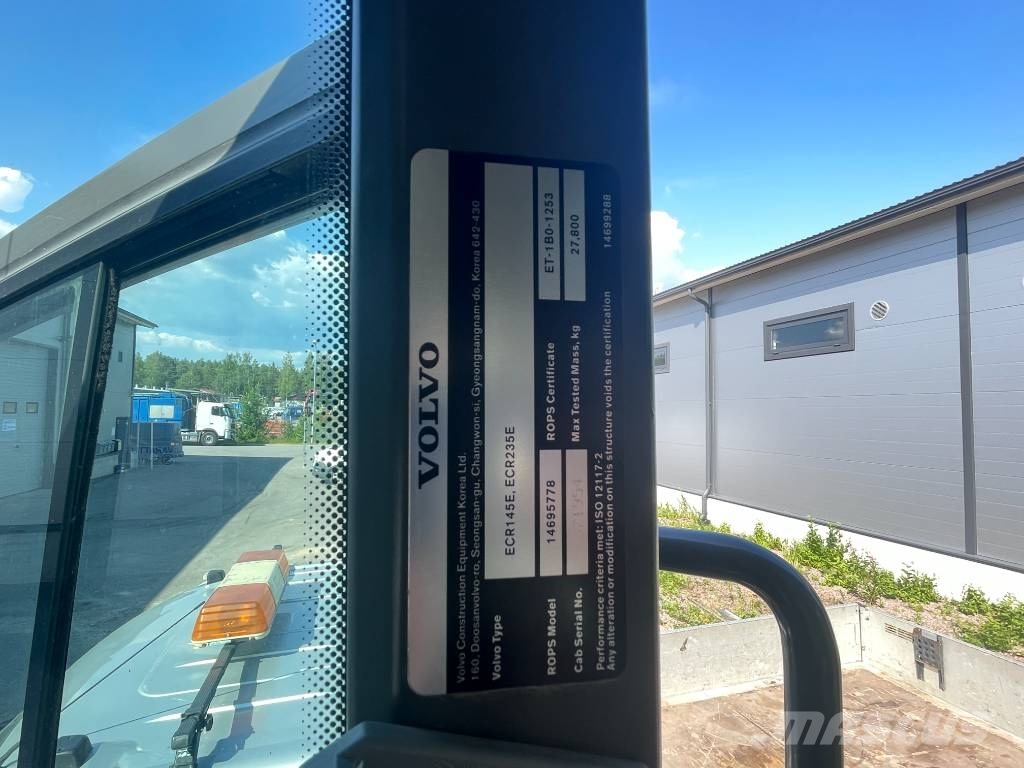 Volvo ECR235EL 履带挖掘机