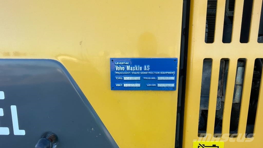 Volvo ECR235EL 履带挖掘机