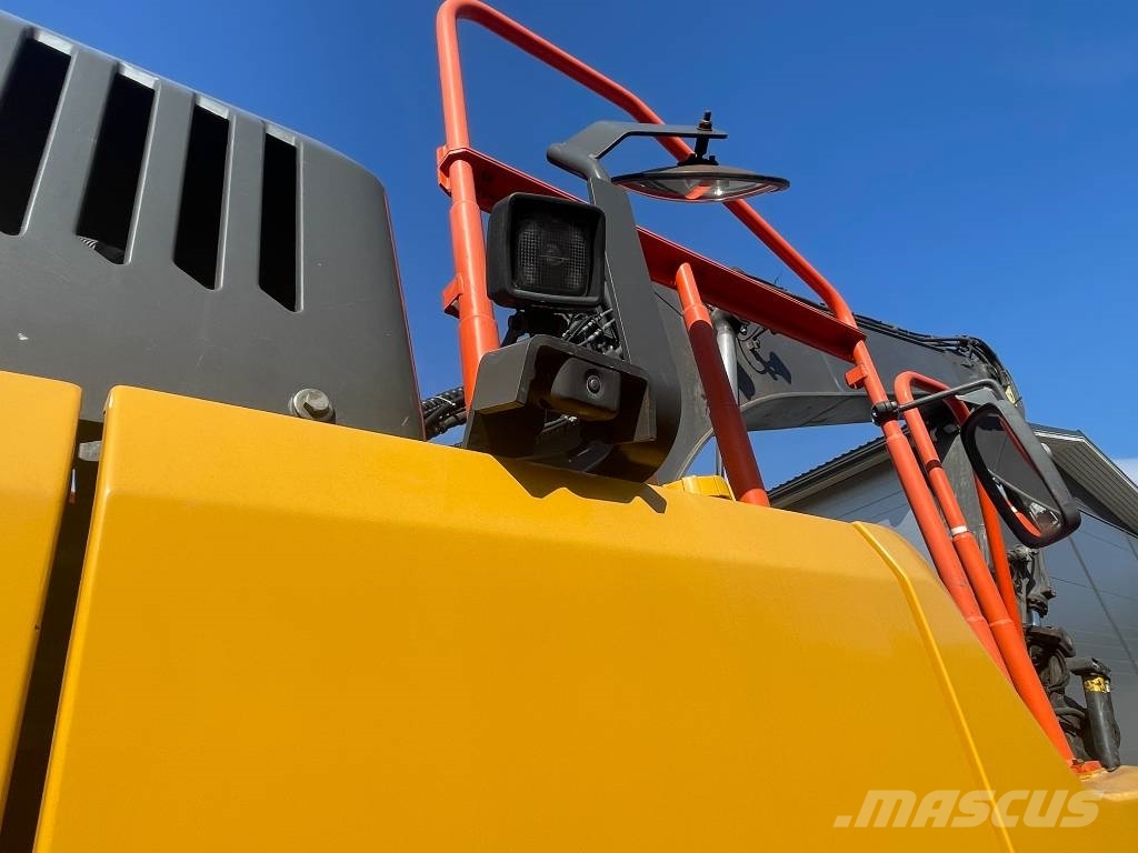 Volvo ECR235EL 履带挖掘机