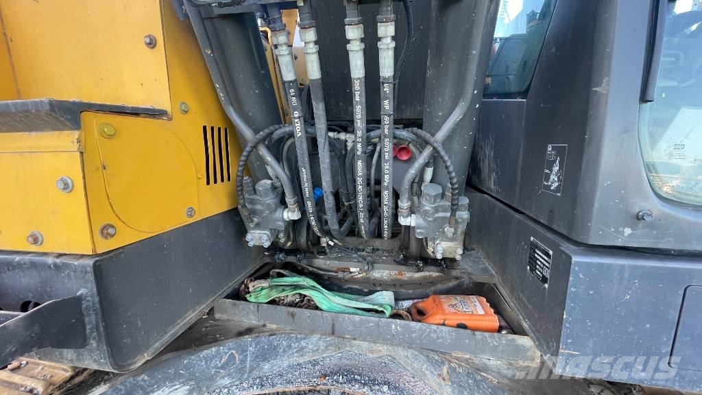 Volvo ECR235EL 履带挖掘机