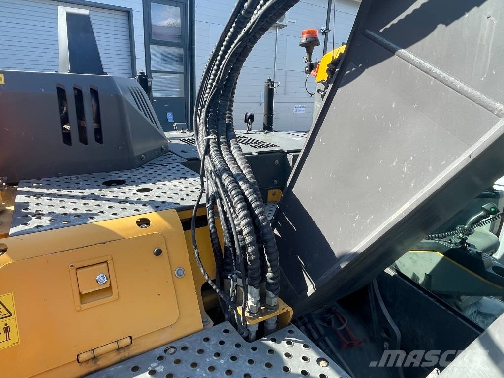 Volvo ECR235EL 履带挖掘机