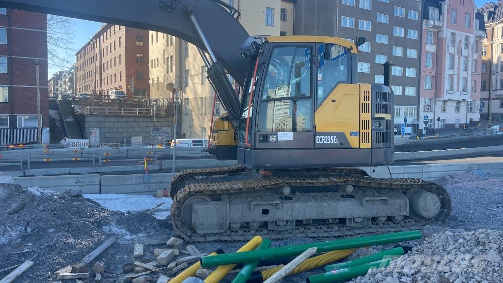 Volvo ECR235EL 履带挖掘机