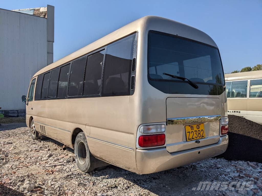Toyota Coaster Bus 迷你巴士