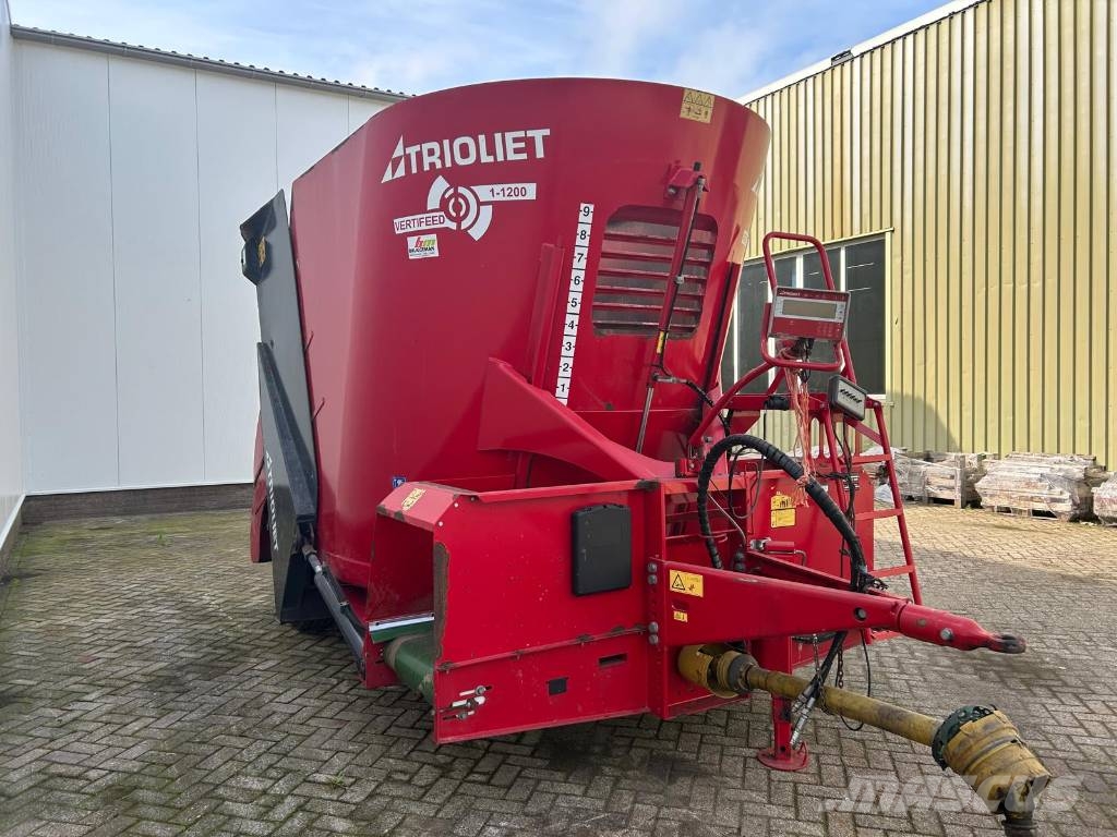 Trioliet Vertifeed VF 1-1200 Alimentadores de animais