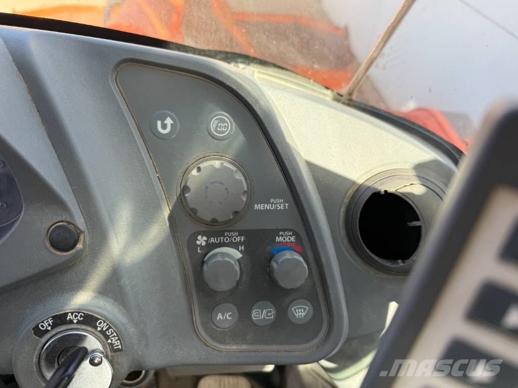 Hitachi ZW250-6 - CDC / 3rd Function / Auto Greasing Iekrāvēji uz riteņiem