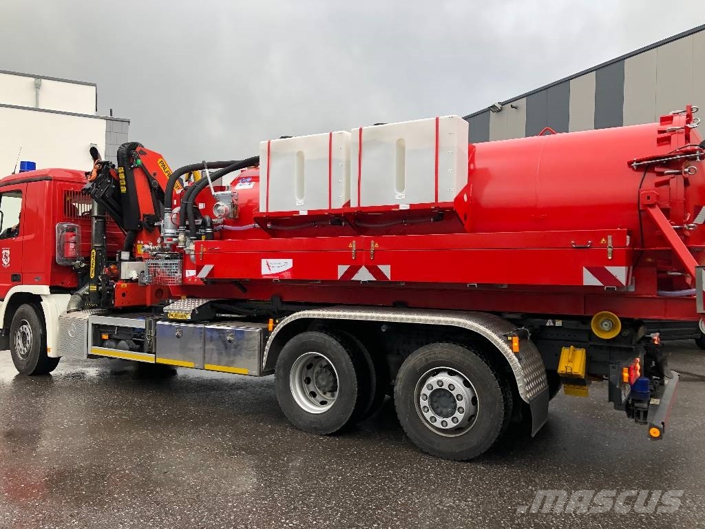 Altro-Tec GmbH Abrollcontainer 10m³ Feuerwehr Wassertank 组合/真空油槽车