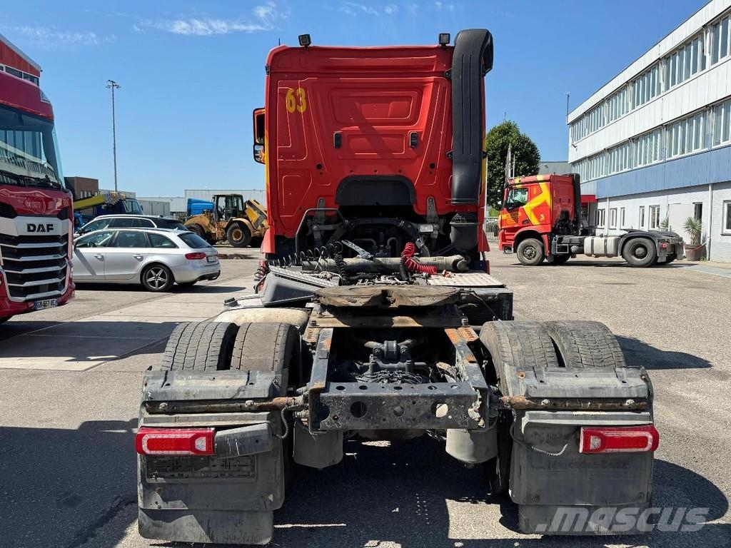 Mercedes-Benz Arocs 2143 4X4 * ENGINE DEFECT* EURO 6 曳引機組件