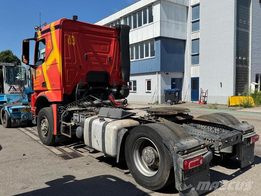 Mercedes-Benz Arocs 2143 4X4 * ENGINE DEFECT* EURO 6 曳引機組件