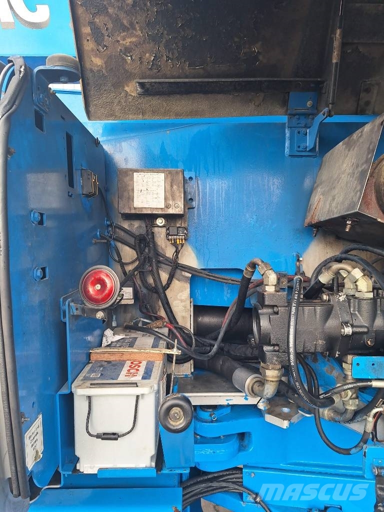 Genie Z 135 관절형 전동이동 리프트
