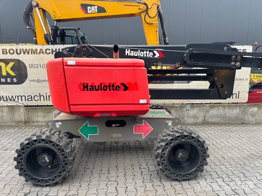Haulotte HR 16 RTJ Compact self-propelled boom lifts