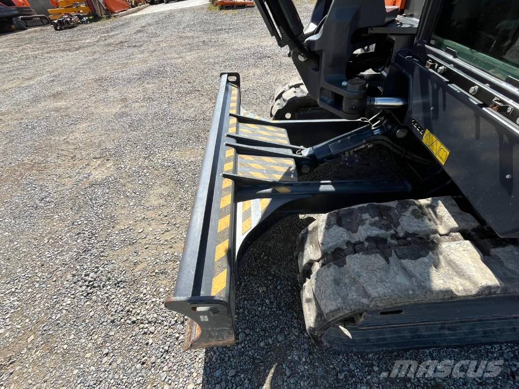 Develon DX 85 R Crawler excavators
