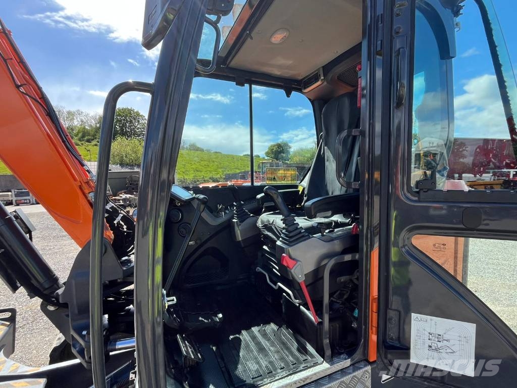 Develon DX 85 R Crawler excavators