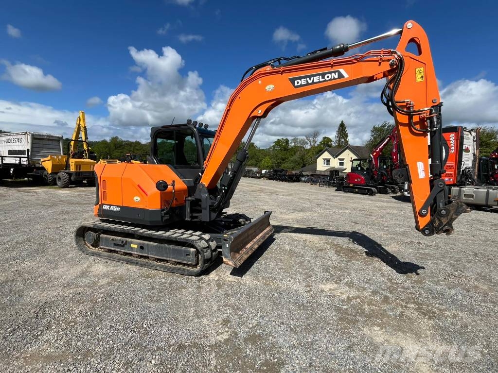 Develon DX 85 R Crawler excavators