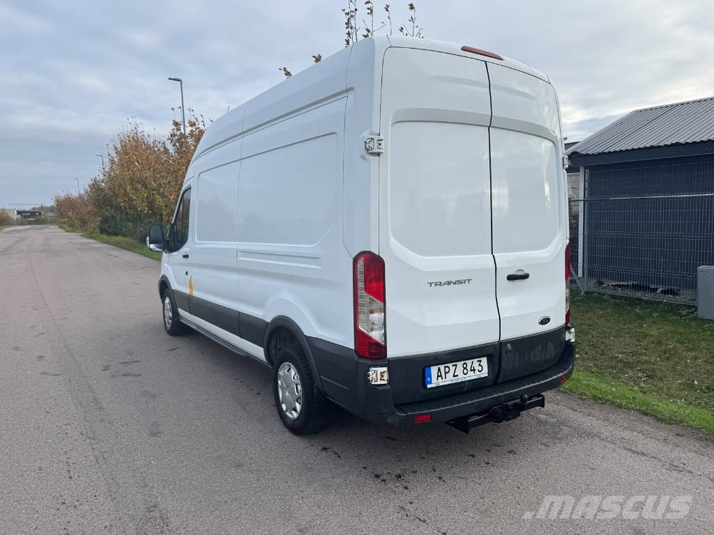Ford Transit Lieferwagen