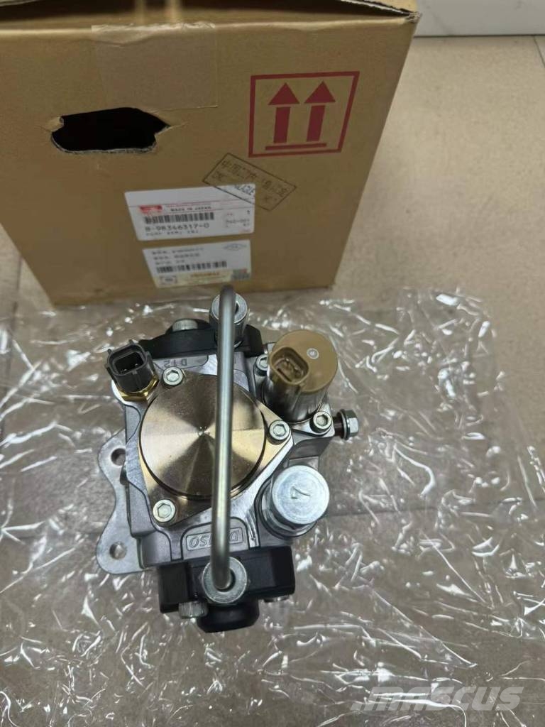 Isuzu 4HK1 fuel pump 发动机