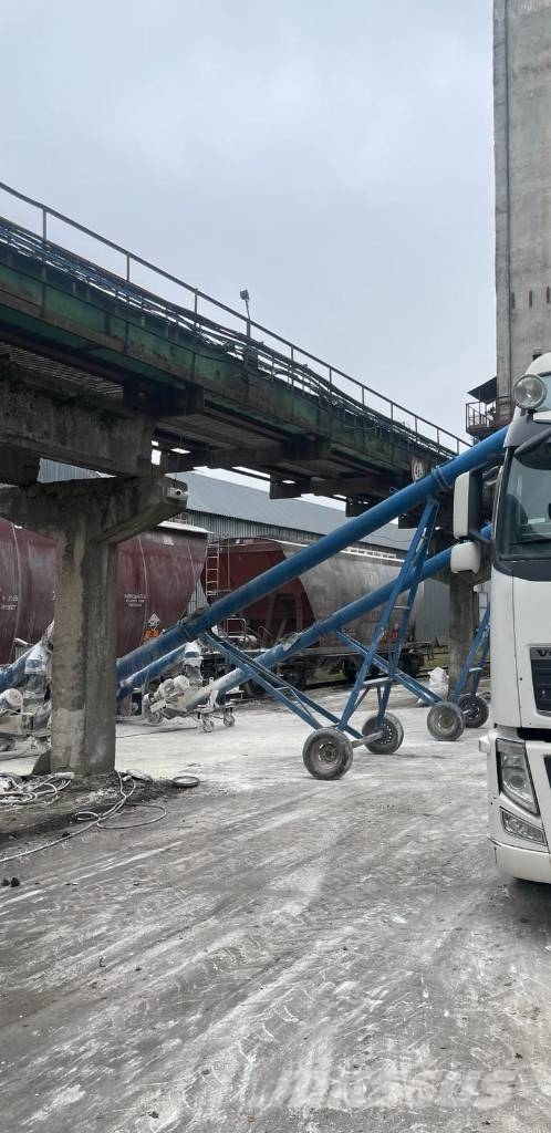 Mobile cement unloader from railway cart VRKH-30TS (M5.4) ВРХ-30Ц (М5.4) Geräteträger
