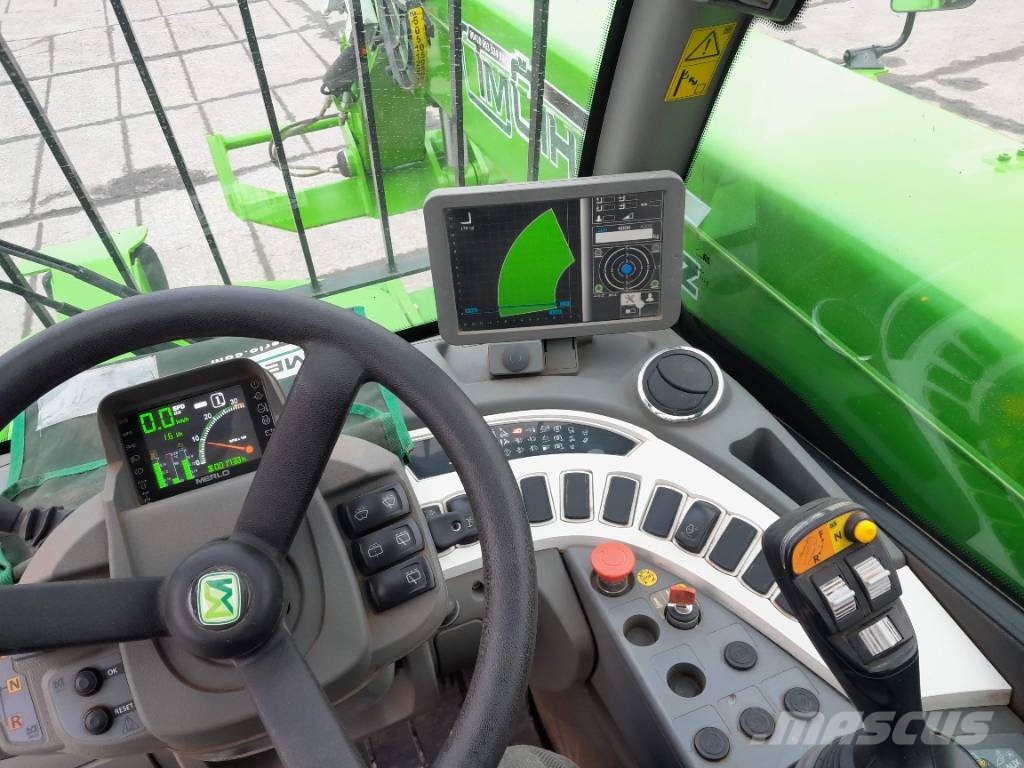 Merlo MERLO  P40.13  a P40.13PLUS 伸縮臂操作車