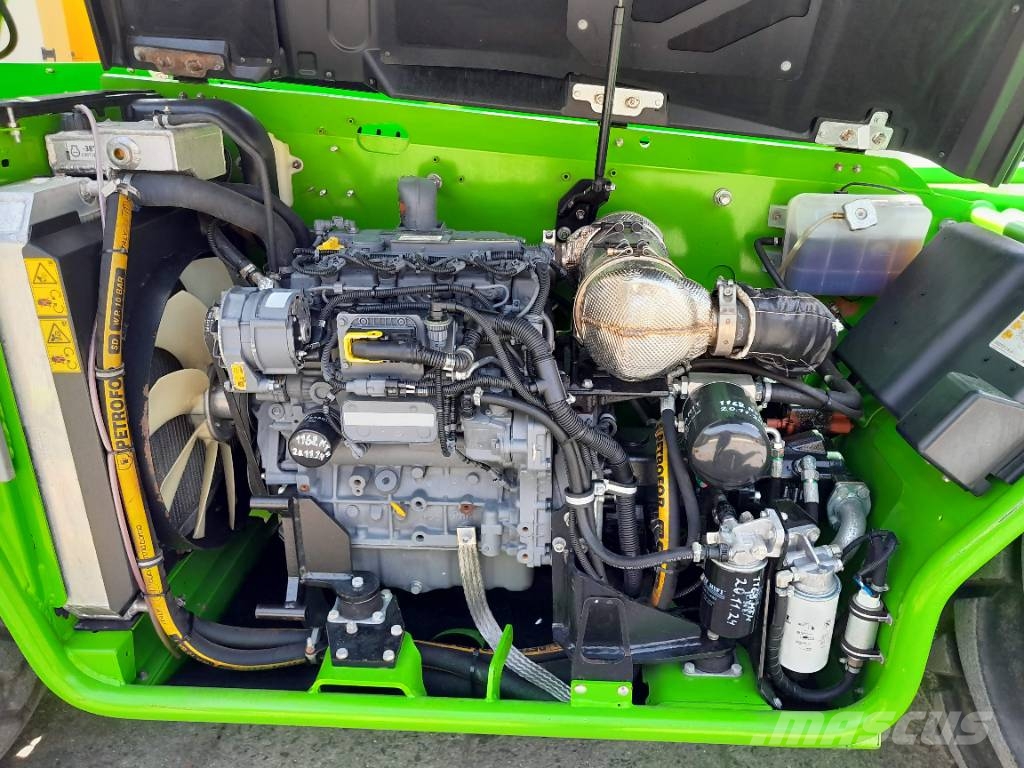 Merlo MERLO  P40.13  a P40.13PLUS 伸縮臂操作車