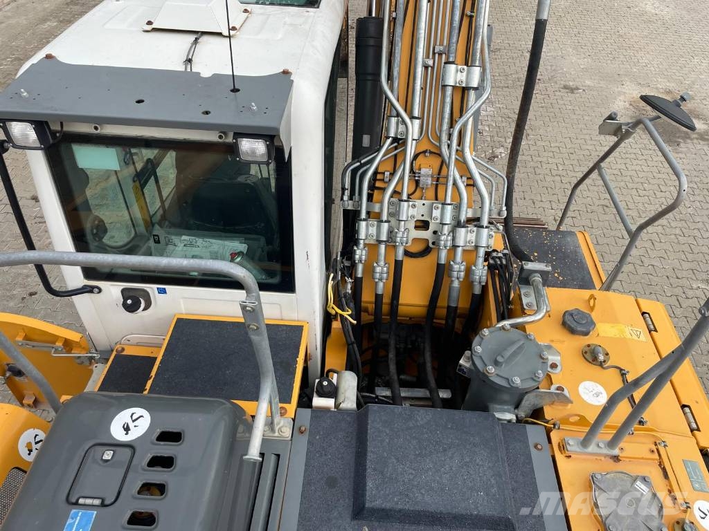 Liebherr R 926 SLC Raupenbagger
