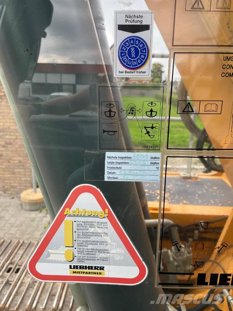 Liebherr R 926 SLC Raupenbagger