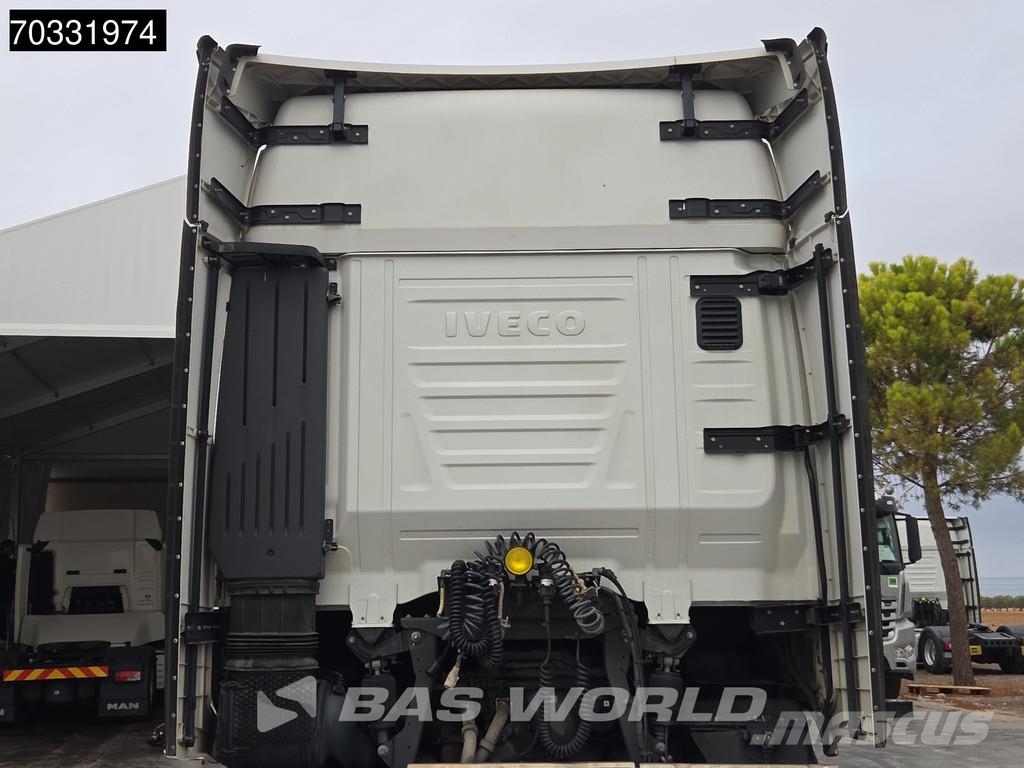 Iveco S-Way 510 4X2 Retarder 2x Tanks ADR Standklima ACC Sattelzugmaschinen
